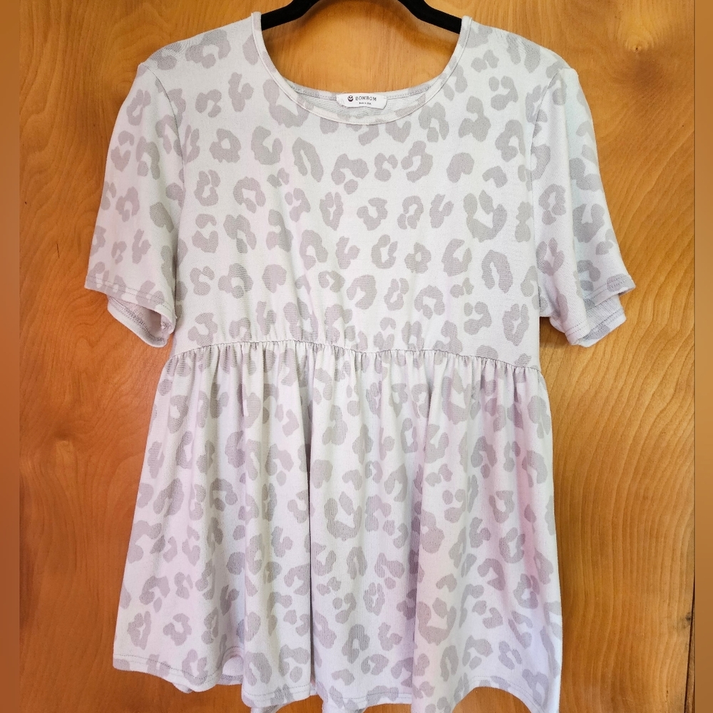 Juniors BomBom Leopard Print Peplum Top Size XL